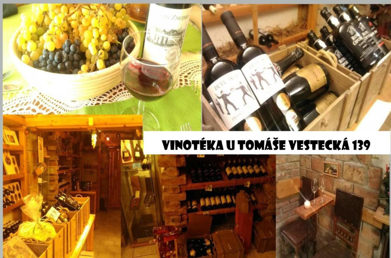 Suita U Toma Vestec  ภายนอก รูปภาพ
